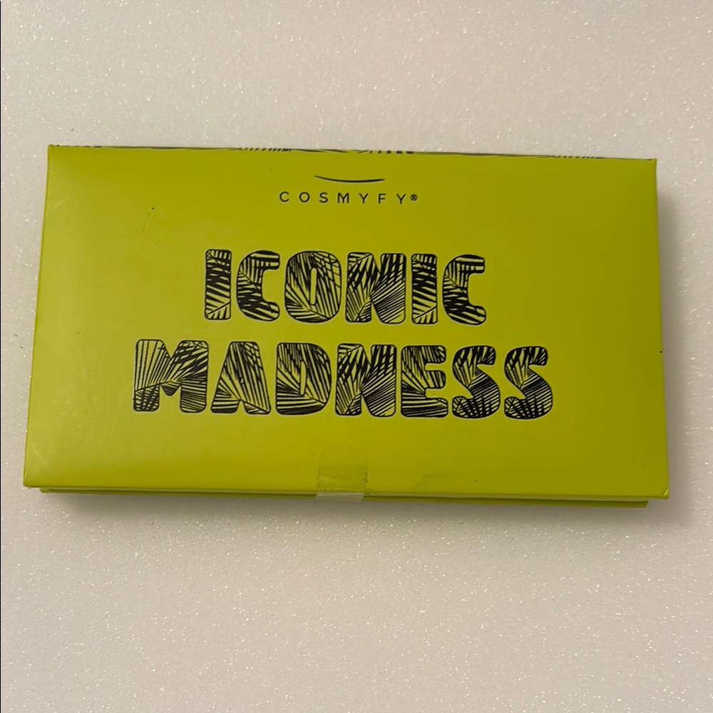 Cosmyfy Iconic Madness Palette